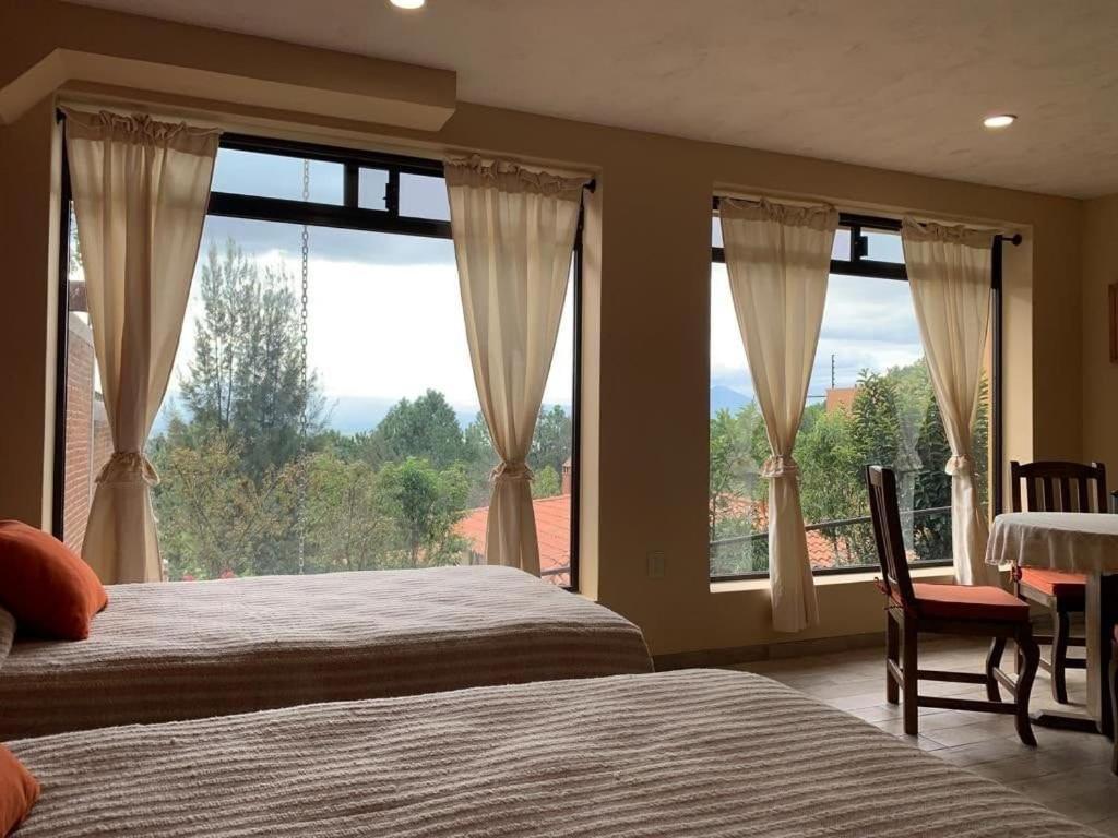 Brisas De Sol Hotel Patzcuaro Bagian luar foto
