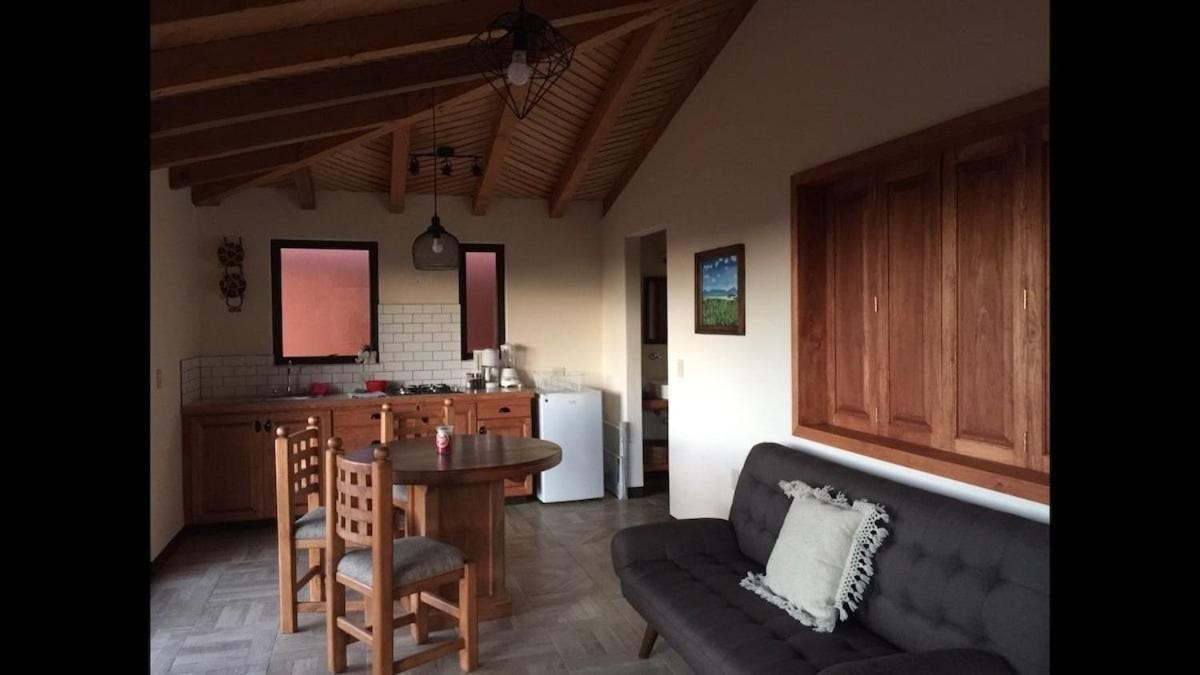 Brisas De Sol Hotel Patzcuaro Bagian luar foto