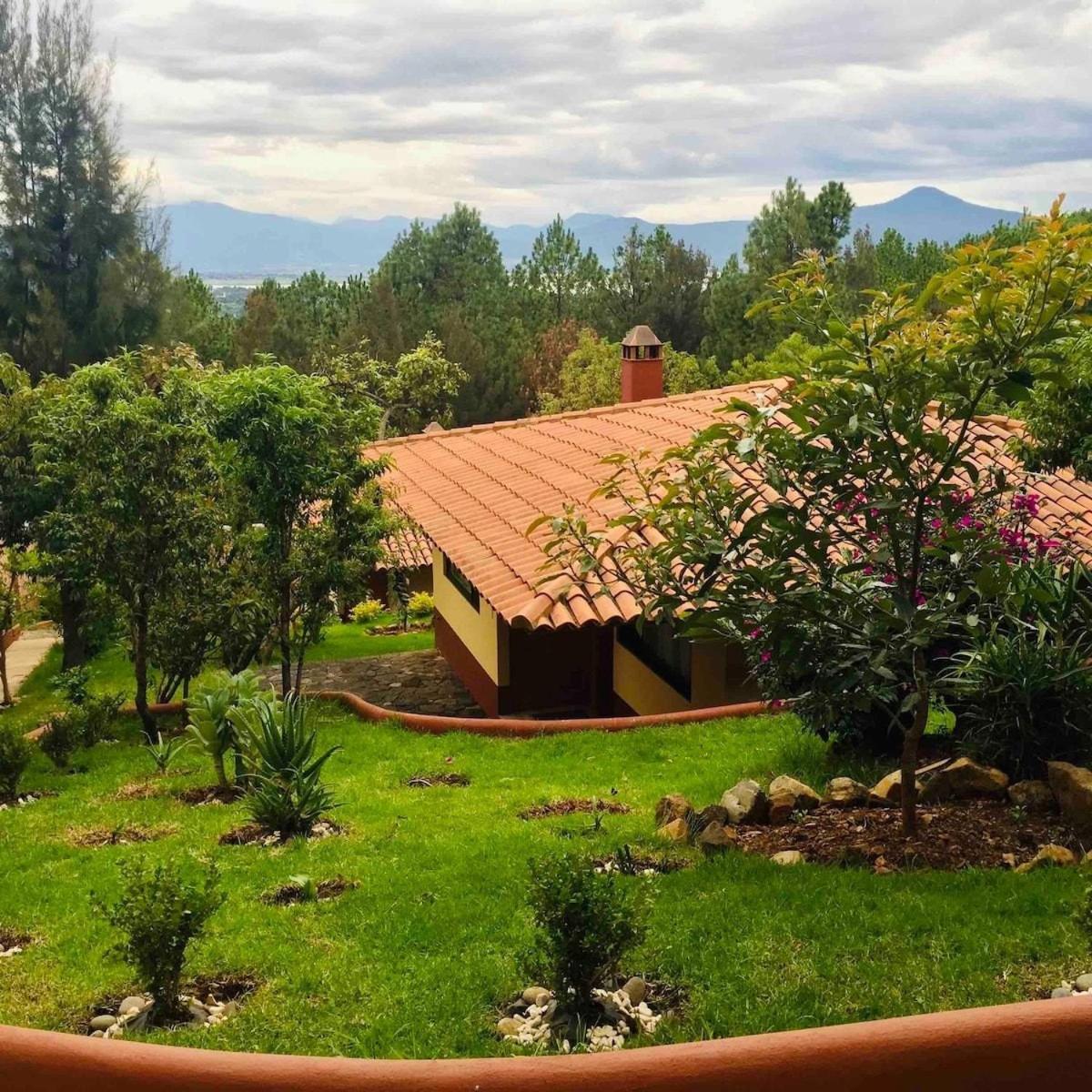Brisas De Sol Hotel Patzcuaro Bagian luar foto